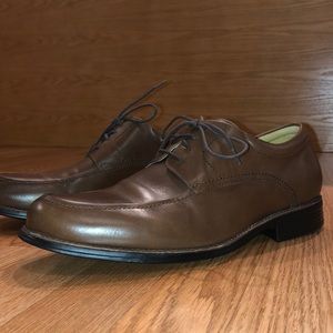 Johnston & Murphy Men’s Oxford